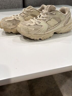 New Balance Kids 530 Sneakers in Cream